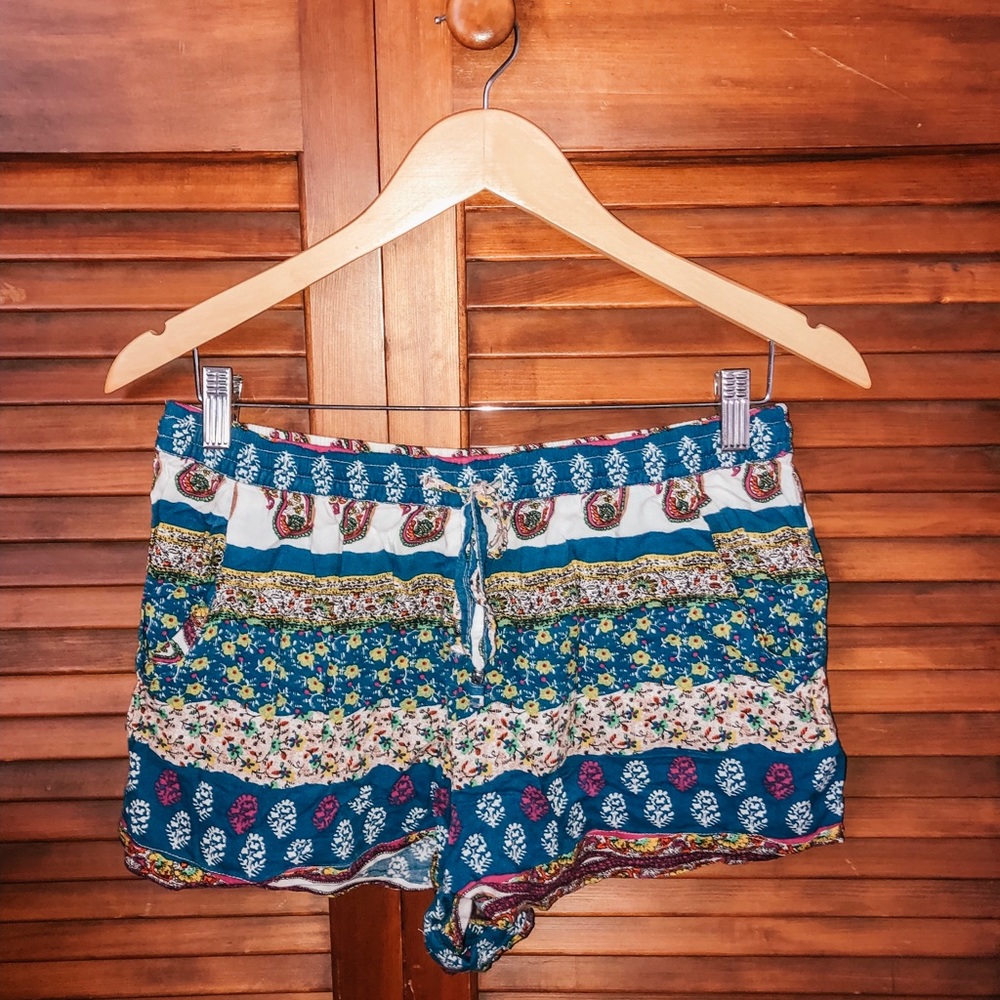 American Eagle Flowy Shorts!
